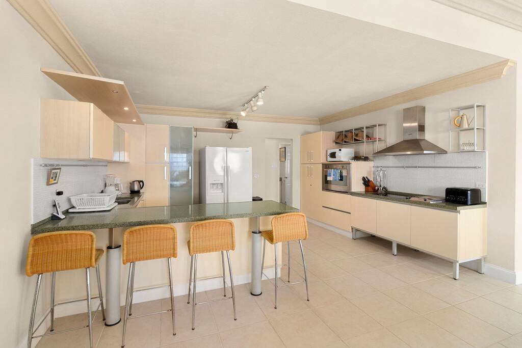 Mistle Cove Penthouse Kitchen